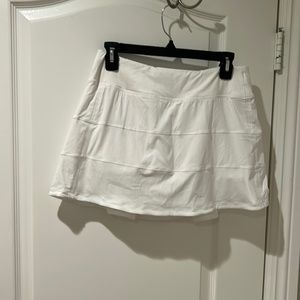 New without tags lululemon skirt with shorts